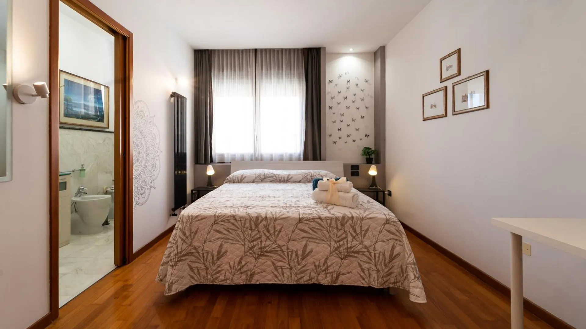 Cs Veniceflat Apartment - Venice - Apt Vce - 15' From Venice 泰塞拉 0*,